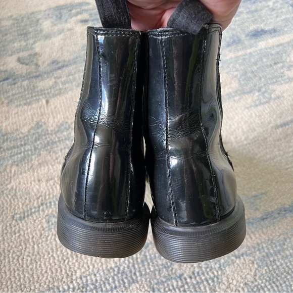 DR MARTENS FLORA PATENT LEATHER CHELSEA BOOTS SIZE 7 - Picture 7 of 15
